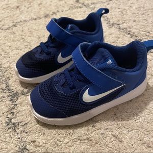 Nike Toddler Size 7C Shoes